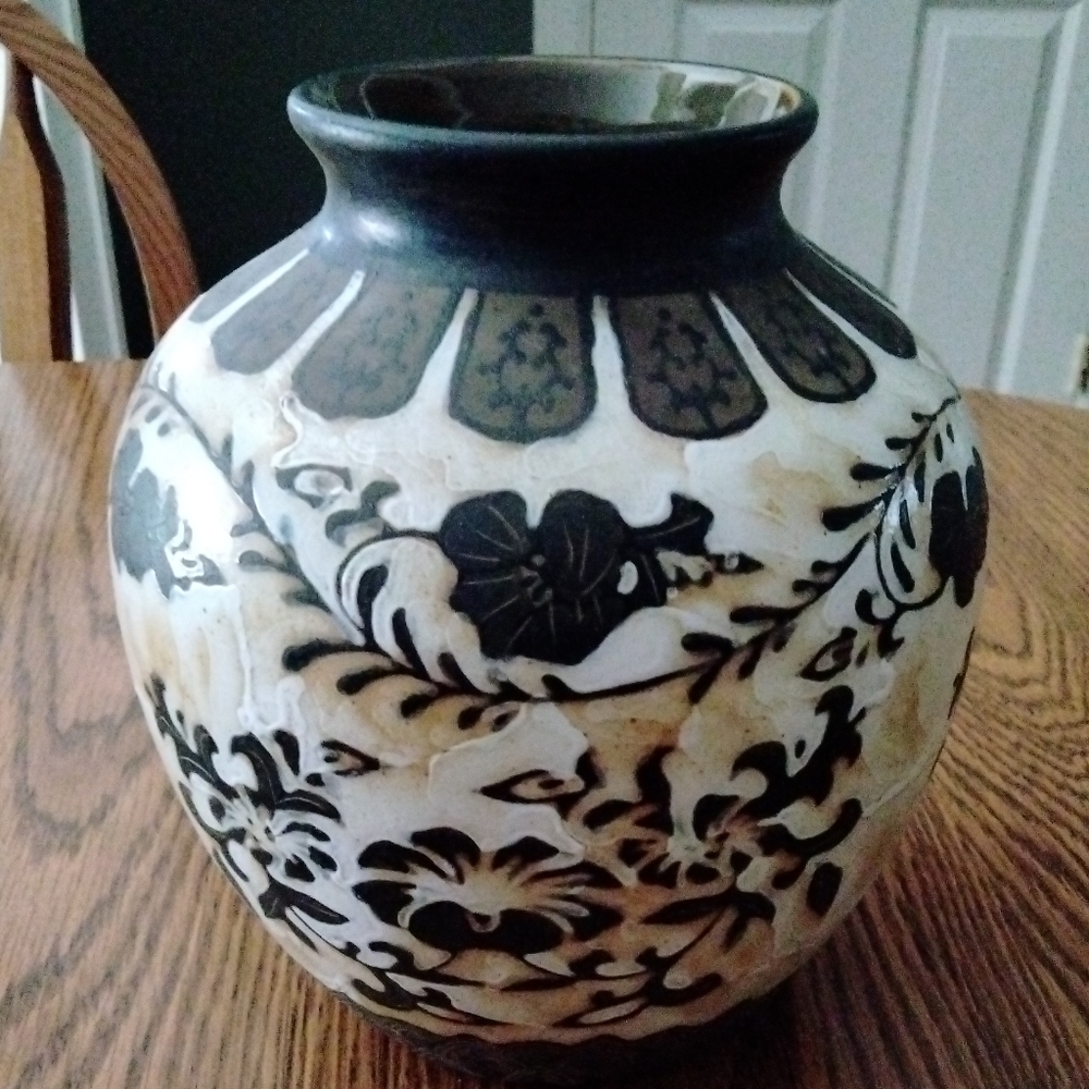 Vintage Chinese Porcelain Floral Vase Gorgeous Sale